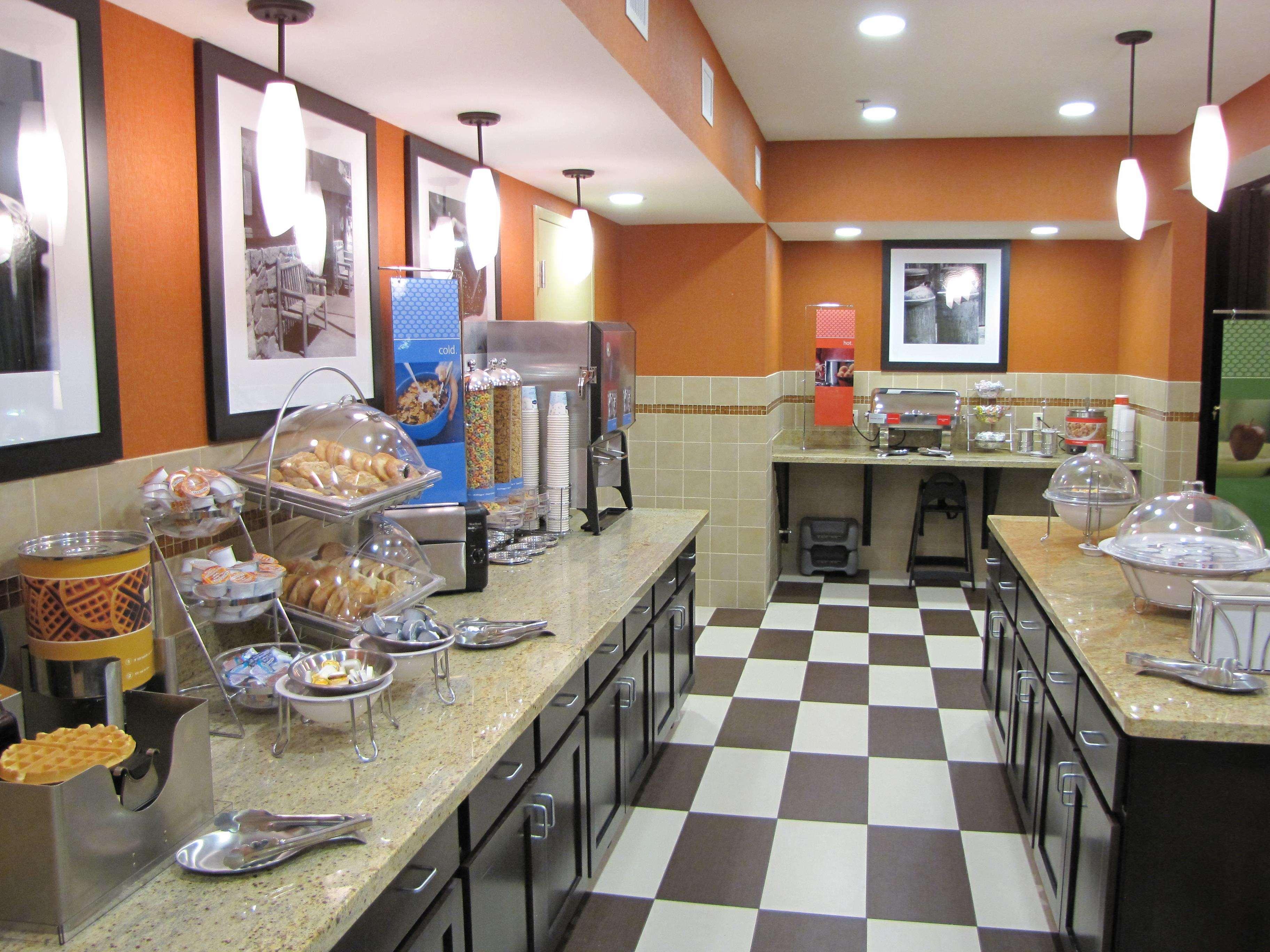 Hampton Inn & Suites Jamestown Εξωτερικό φωτογραφία